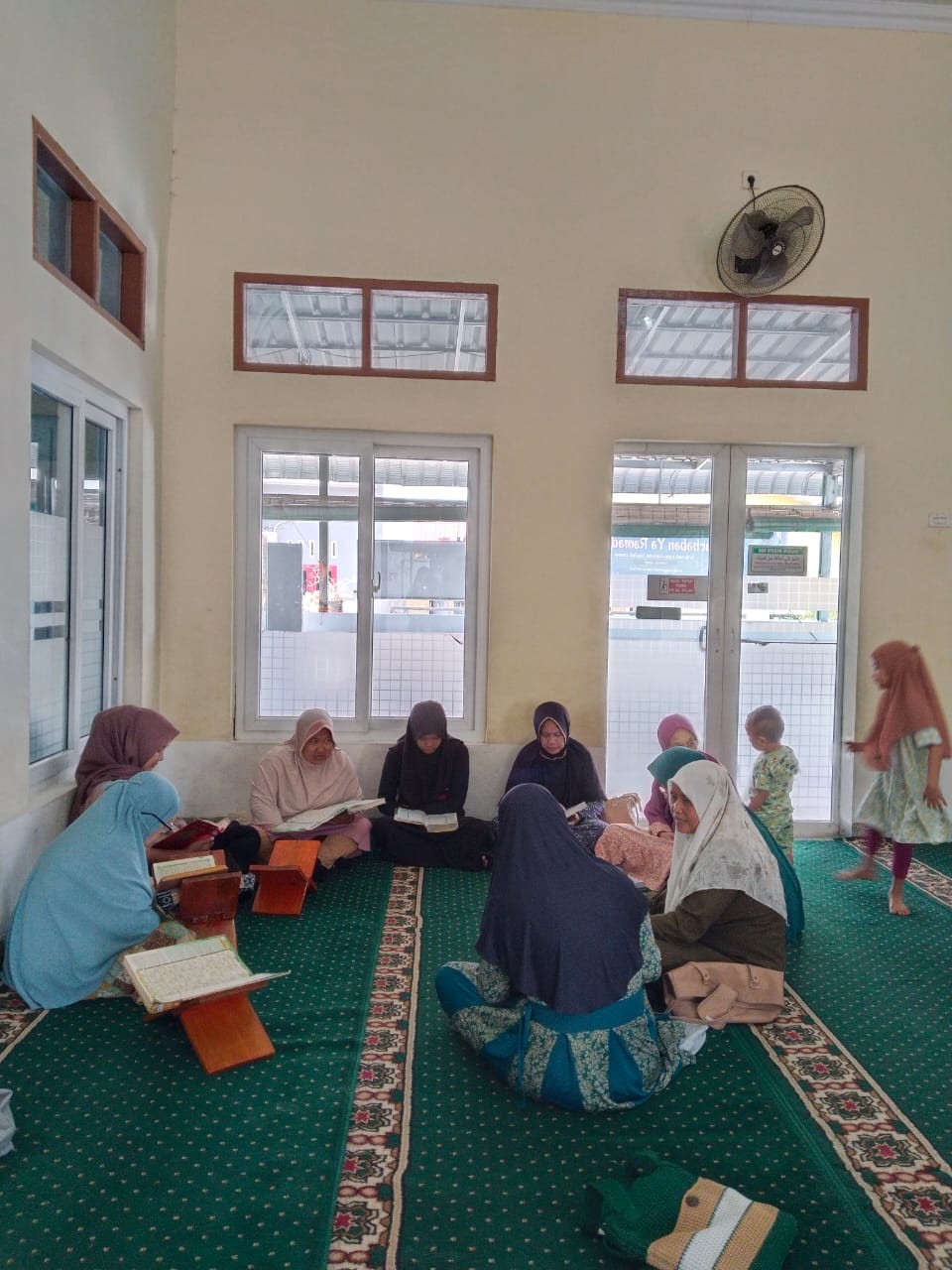 Divisi Pendidikan & Pelatihan